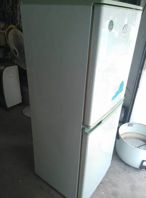 容聲冰箱196升 8成新僅售600元，老款機(jī)型制冷強勁，性價比之選